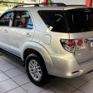 Toyota Hilux SW4 SRV D4-D 4x4 3.0 TDI Aut 2013-2