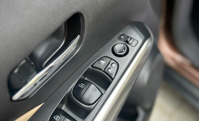 Nissan KICKS SL 1.6 16V FlexStar 5p Aut. 2017 Flex-5