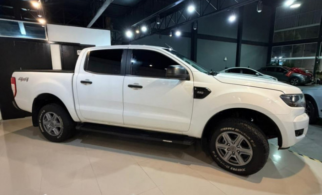 Ford Ranger XLS 2.2 4x4 CD Diesel Aut. 2017 Diesel-2