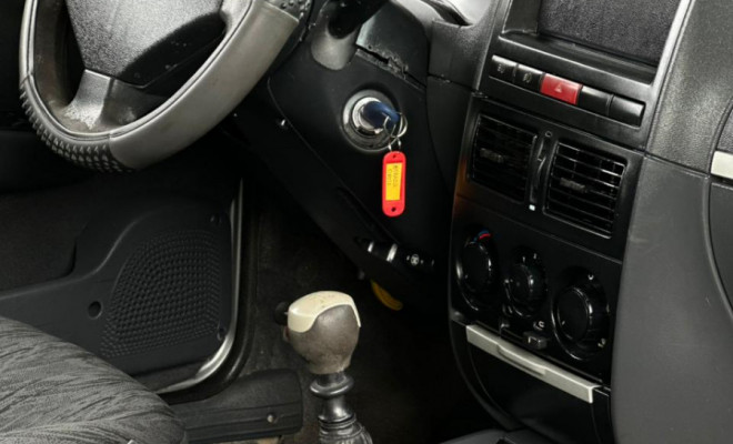 Fiat Strada Adv/Adv TRYON 1.8 mpi Flex 8V CE 2005 Flex-12