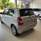 Toyota ETIOS XS 1.5 Flex 16V 5p Mec. 2014 Flex-4