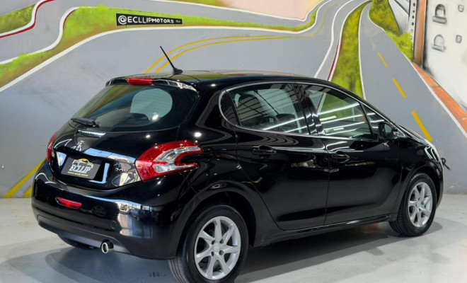 Peugeot 208 Griffe 1.6 Flex 16V 5p Mec. 2014 Flex-1