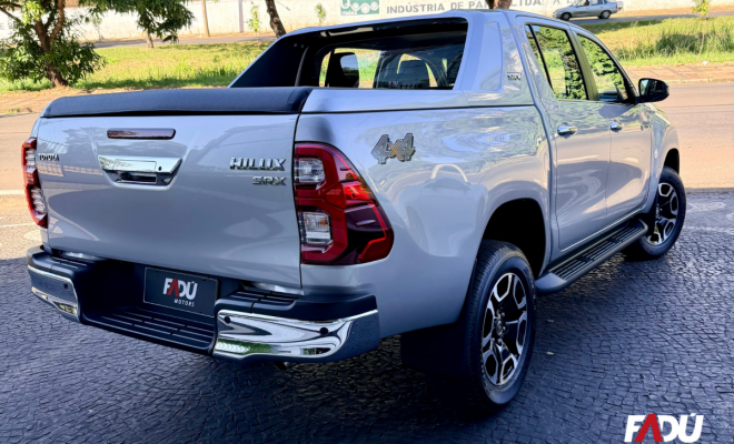 Toyota Hilux CD SRX 4x4 2.8 TDI 16V Diesel Aut. 2025 Diesel-8