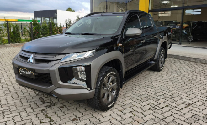 Mitsubishi L200 Tri. Outdo. GLS 2.4 CD 4x4 Die. Aut 2025 Diesel