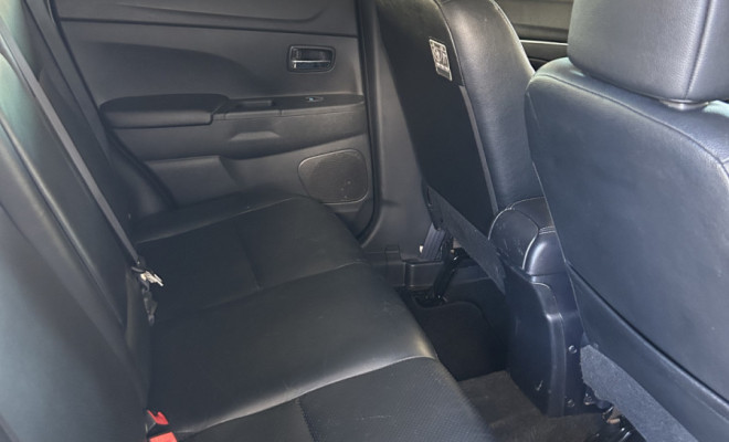 Mitsubishi ASX 2.0 16V 4x4 160cv Aut. 2014 Gasolina-4