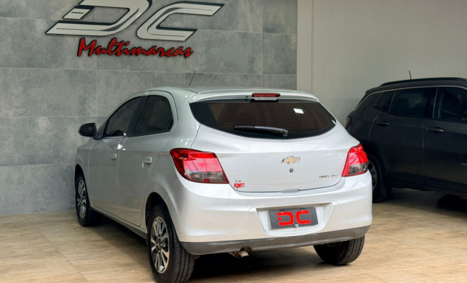 GM - Chevrolet ONIX HATCH LTZ 1.4 8V FlexPower 5p Mec. 2016 Flex-1