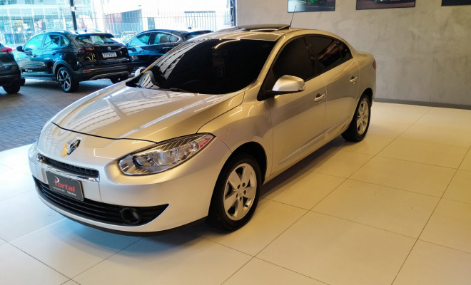 Renault FLUENCE Sed. Dynamique 2.0 16V FLEX Aut. 2013 Flex C/TETO SOLAR-2