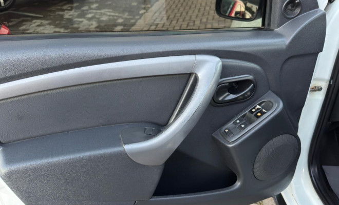 Renault DUSTER Expression 1.6 Hi-Flex 16V Mec. 2015 Flex-8
