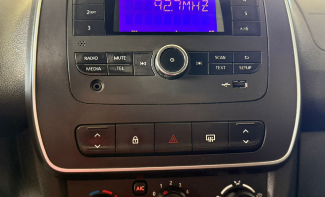 Renault KWID Zen 1.0 Flex 12V 5p Mec. 2018 Flex-6