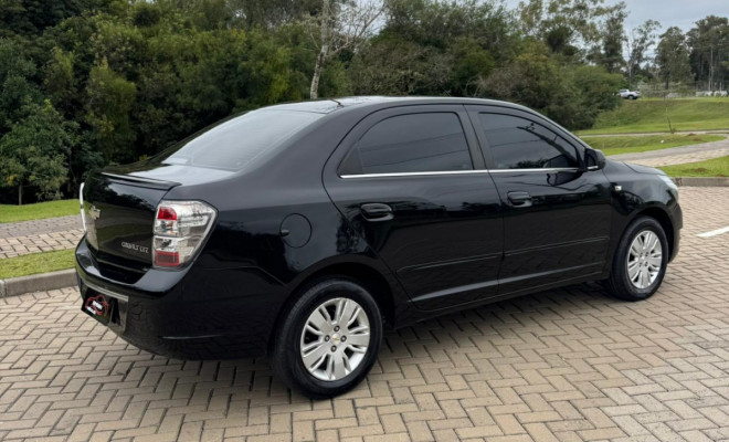 GM - Chevrolet COBALT LTZ 1.8 8V Econo.Flex 4p Mec. 2013 Flex-4