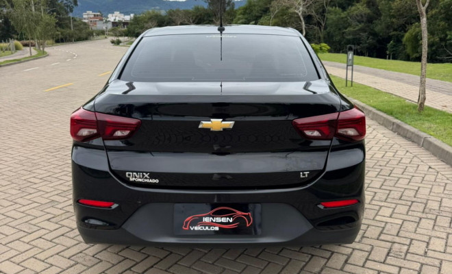 GM - Chevrolet ONIX SEDAN Plus LT 1.0 12V Flex 4p Mec. 2022 Flex-4