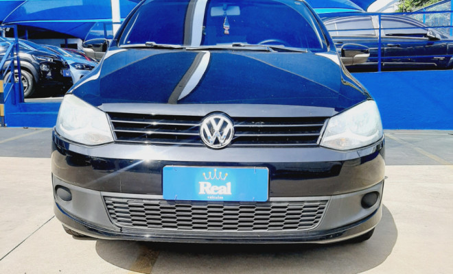 VW - VolksWagen Fox 1.6 Mi Total Flex 8V 5p 2013 Flex-0
