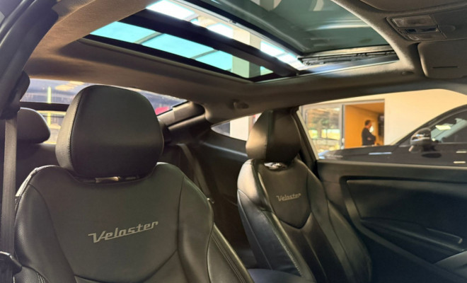 Hyundai Veloster 1.6 16V  140cv Aut. 2013 Gasolina-7
