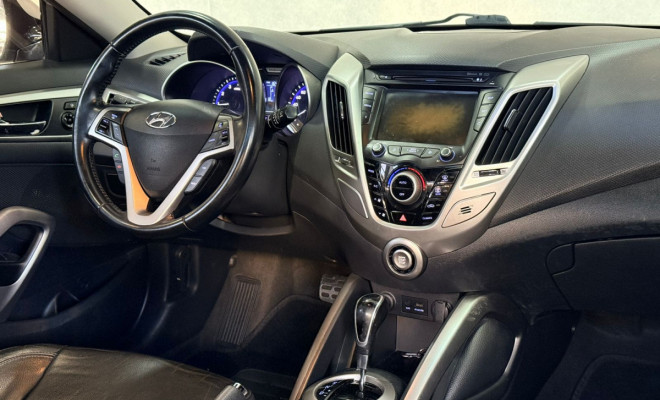 Hyundai Veloster 1.6 16V  140cv Aut. 2013 Gasolina-8