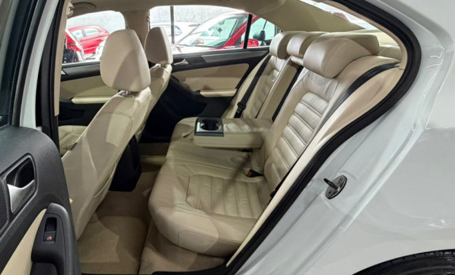 VW - VolksWagen JETTA Highline 2.0 TSI 16V 4p Tiptronic 2014 Gasolina-10