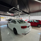 VW - VolksWagen JETTA Highline 2.0 TSI 16V 4p Tiptronic 2014 Gasolina-4
