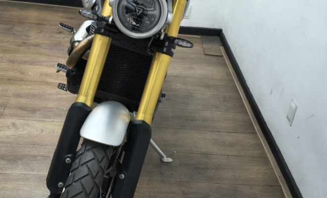 TRIUMPH SCRAMBLER 1200 XE 2025 Gasolina-1