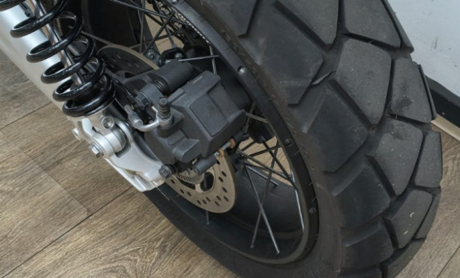 TRIUMPH SCRAMBLER 1200 XE 2025 Gasolina-13