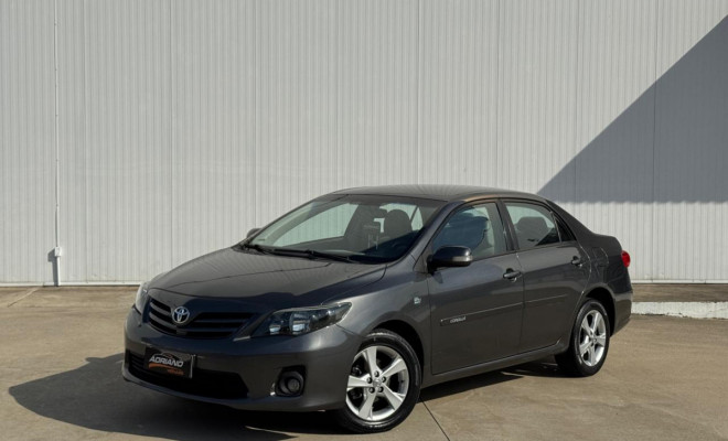 Toyota Corolla XEi 2.0 Aut. 2014 — O Sedã Mais Desejado do Brasil!-18