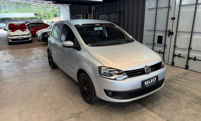 VW - VolksWagen Fox PRIME/Higli. 1.6 Total Flex 8V 5p 2010 Flex-0