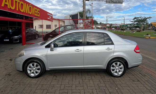 Nissan TIIDA SL 1.8/1.8 Flex 16V Aut. 2013 Gasolina-0