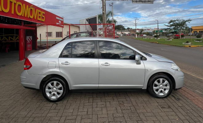 Nissan TIIDA SL 1.8/1.8 Flex 16V Aut. 2013 Gasolina-4