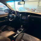 Toyota Hilux CD SRX 4x4 2.8 TDI 16V Diesel Aut. 2017 Diesel-8
