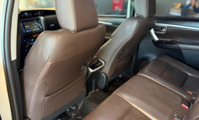 Toyota Hilux CD SRX 4x4 2.8 TDI 16V Diesel Aut. 2017 Diesel-18