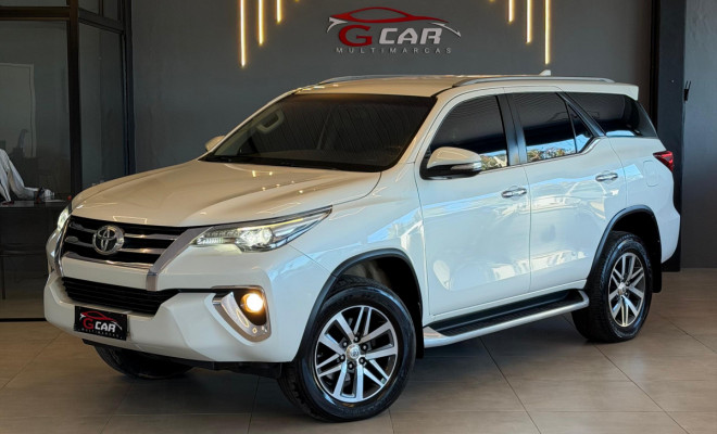 Toyota Hilux CD SRX 4x4 2.8 TDI 16V Diesel Aut. 2017 Diesel
