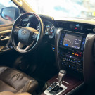 Toyota Hilux CD SRX 4x4 2.8 TDI 16V Diesel Aut. 2017 Diesel-14