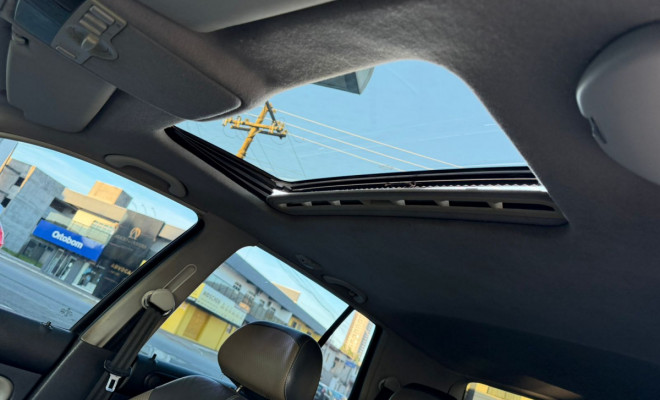 VW - VolksWagen Golf Sportline 1.6l 8v 2009 Flex-9