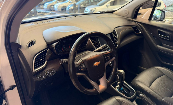 GM - Chevrolet TRACKER LTZ 1.4 Turbo 16V Flex 4x2 Aut. 2017 Flex-9