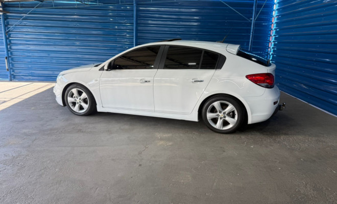 GM - Chevrolet CRUZE HB Sport LTZ 1.8 16V FlexP. 5p Aut 2013 Flex-2