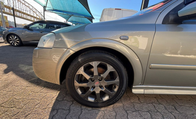GM - Chevrolet Astra Sed. Advant. 2.0 8V MPFI FlexP. 4p 2011 Flex-9