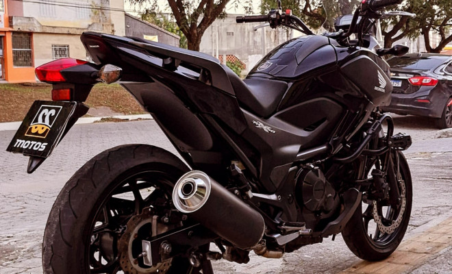 HONDA NC 750X ano 2015-1