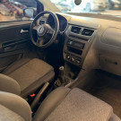 VW - VolksWagen Fox 1.0 Mi Total Flex 8V 5p 2014 Flex-8