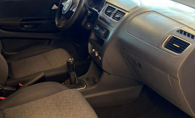 VW - VolksWagen Fox 1.0 Mi Total Flex 8V 5p 2014 Flex-11