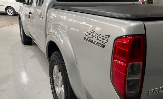 Nissan Frontier S CD 4x4 2.5 TB Diesel 2014 Diesel-3