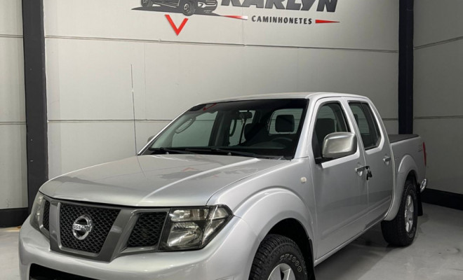 Nissan Frontier S CD 4x4 2.5 TB Diesel 2014 Diesel