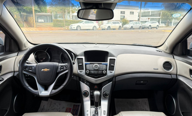 GM - Chevrolet CRUZE LTZ 1.8 16V FlexPower 4p Aut. 2012 Flex-4