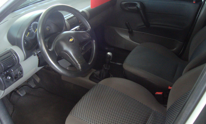 GM - Chevrolet Classic Life/LS 1.0 VHC FlexP. 4p 2011 Flex-5