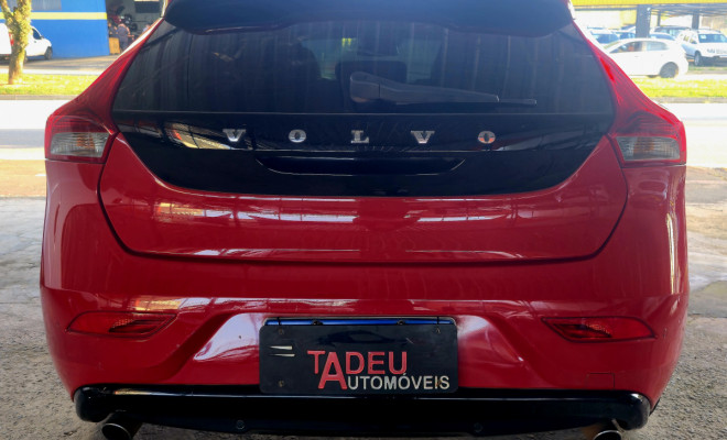 Volvo V40 T-4 2.0 Aut./Mec. 2014 Gasolina-6