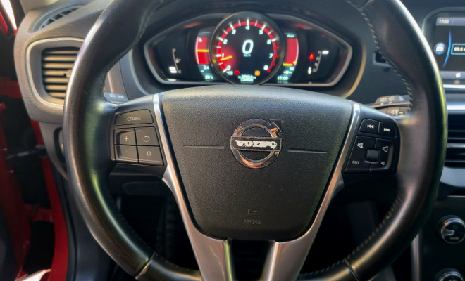 Volvo V40 T-4 2.0 Aut./Mec. 2014 Gasolina-8