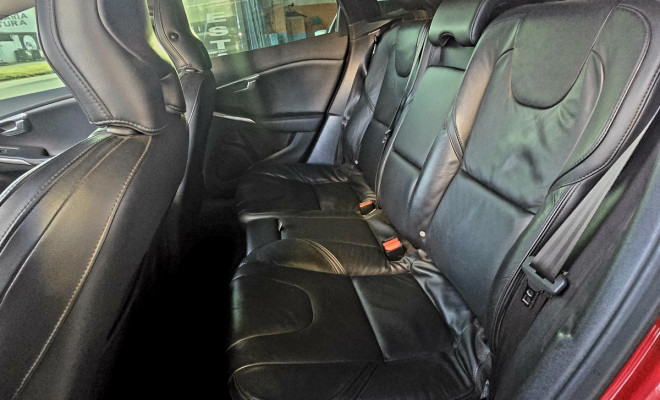 Volvo V40 T-4 2.0 Aut./Mec. 2014 Gasolina-16