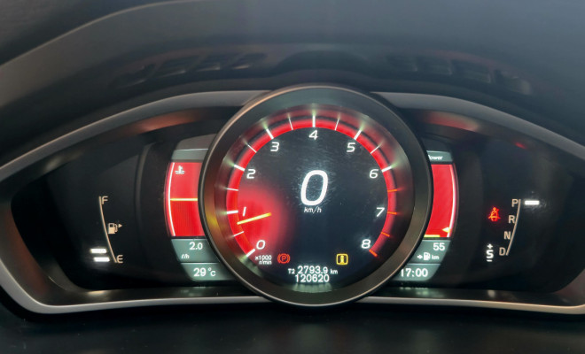 Volvo V40 T-4 2.0 Aut./Mec. 2014 Gasolina-9