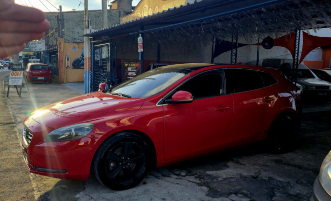 Volvo V40 T-4 2.0 Aut./Mec. 2014 Gasolina-4