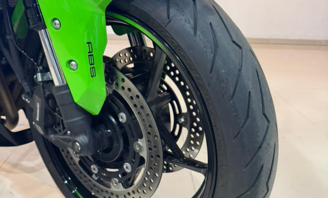 KAWASAKI NINJA ZX-4R 2025 Gasolina-0