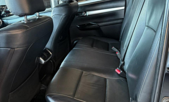 Toyota Hilux CD SRV 4x4 2.8 TDI Diesel Aut. 2021 Diesel-2