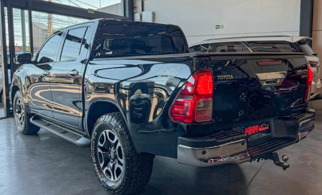 Toyota Hilux CD SRV 4x4 2.8 TDI Diesel Aut. 2021 Diesel-6