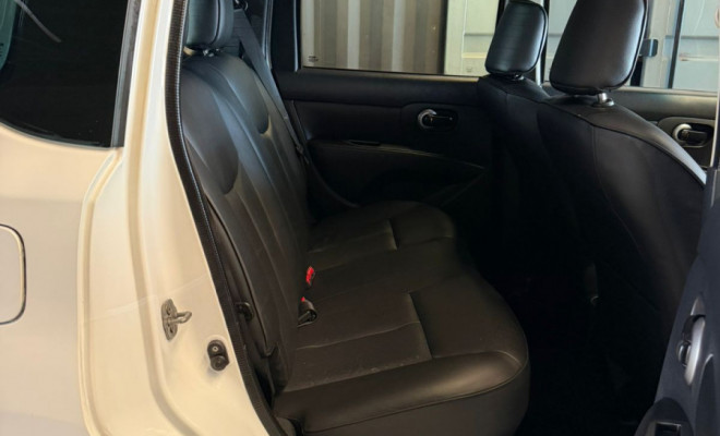Nissan LIVINA SL 1.8 16V Flex Fuel Aut. 2013 Flex-14